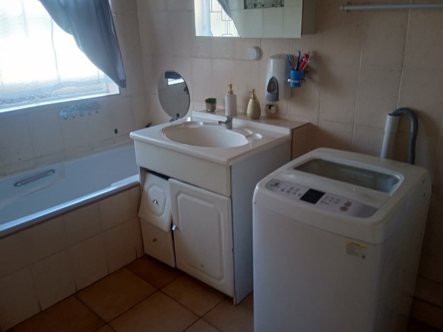 2 Bedroom Property for Sale in Florida Gauteng