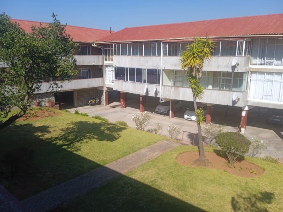2 Bedroom Property for Sale in Florida Gauteng