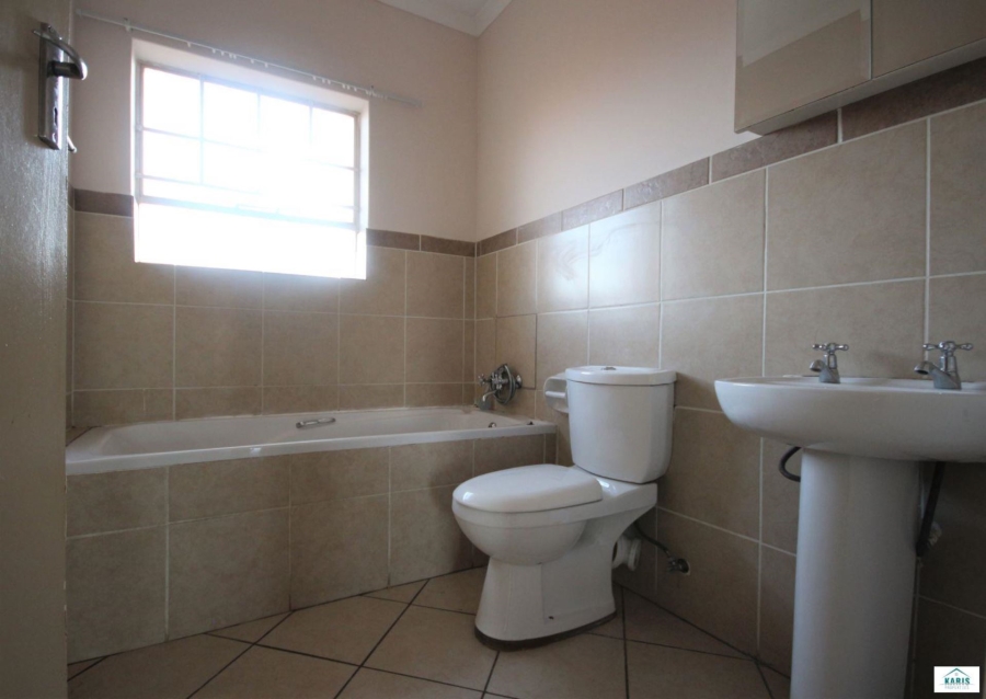To Let 2 Bedroom Property for Rent in Hazeldean Gauteng