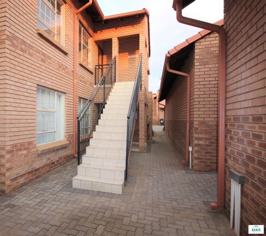 To Let 2 Bedroom Property for Rent in Hazeldean Gauteng