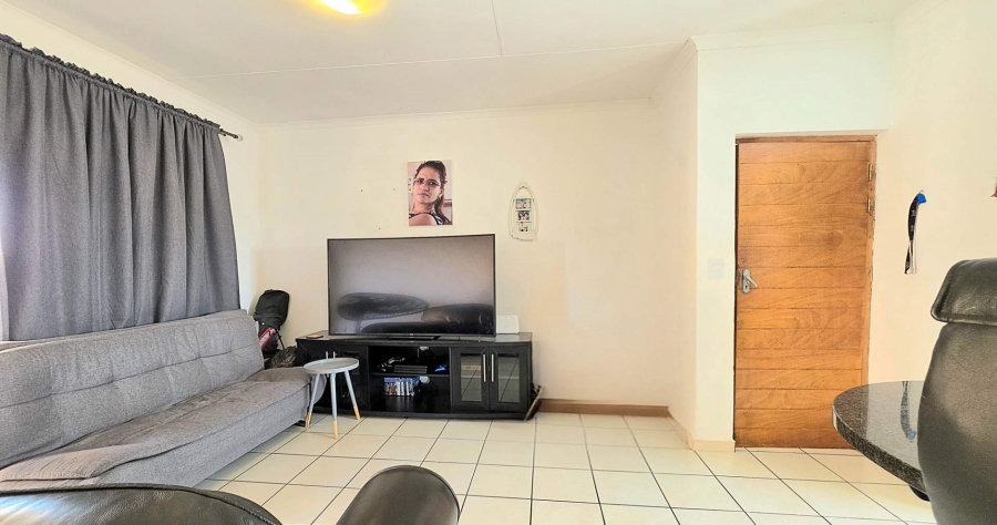 2 Bedroom Property for Sale in South Crest Gauteng