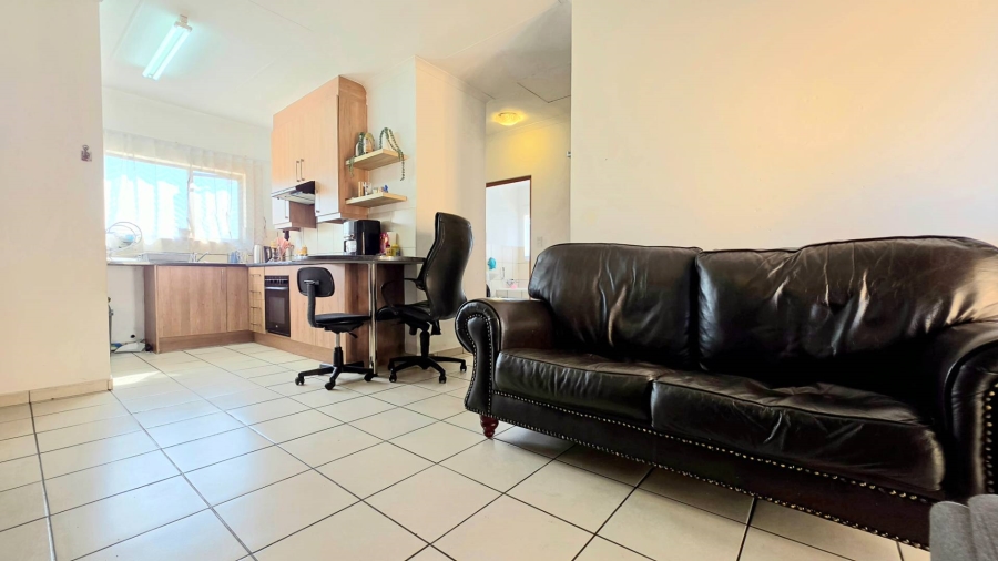 2 Bedroom Property for Sale in South Crest Gauteng