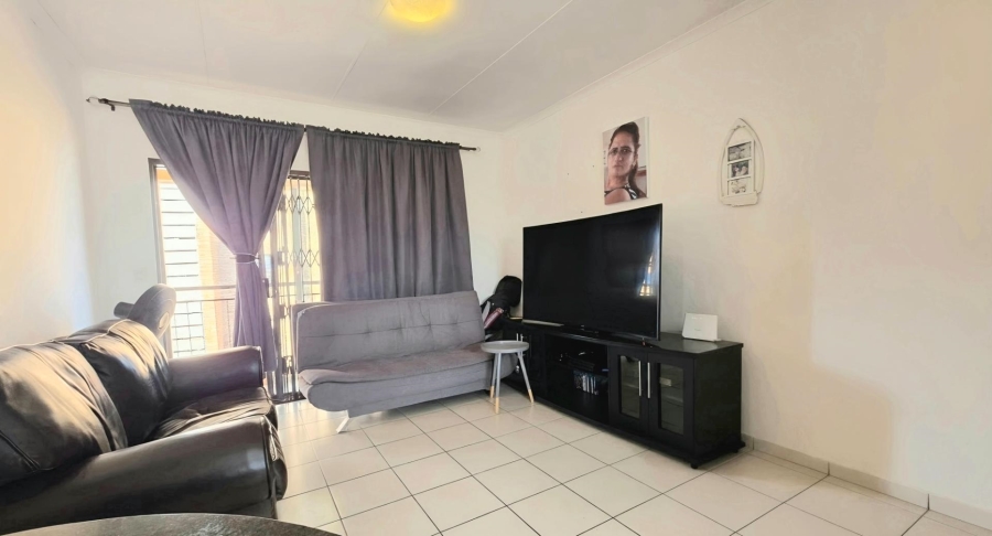 2 Bedroom Property for Sale in South Crest Gauteng