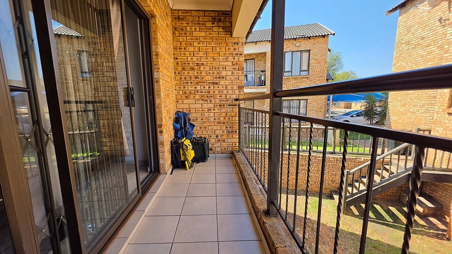 2 Bedroom Property for Sale in South Crest Gauteng