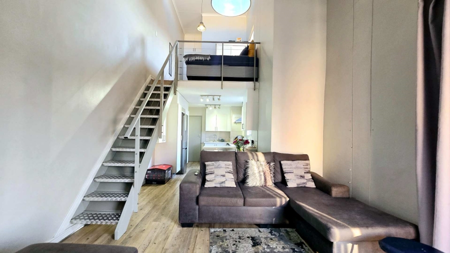 1 Bedroom Property for Sale in Hillcrest Gauteng