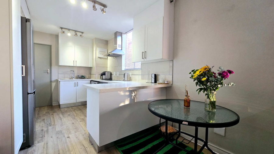 1 Bedroom Property for Sale in Hillcrest Gauteng