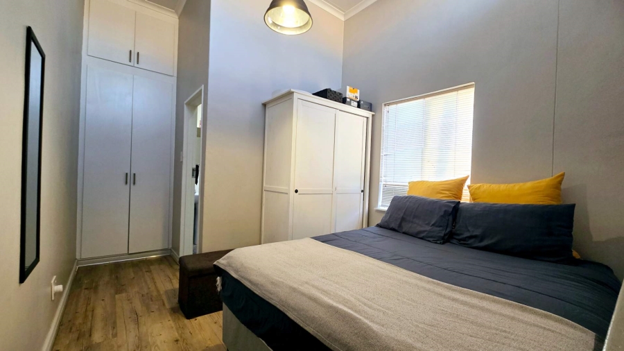 1 Bedroom Property for Sale in Hillcrest Gauteng