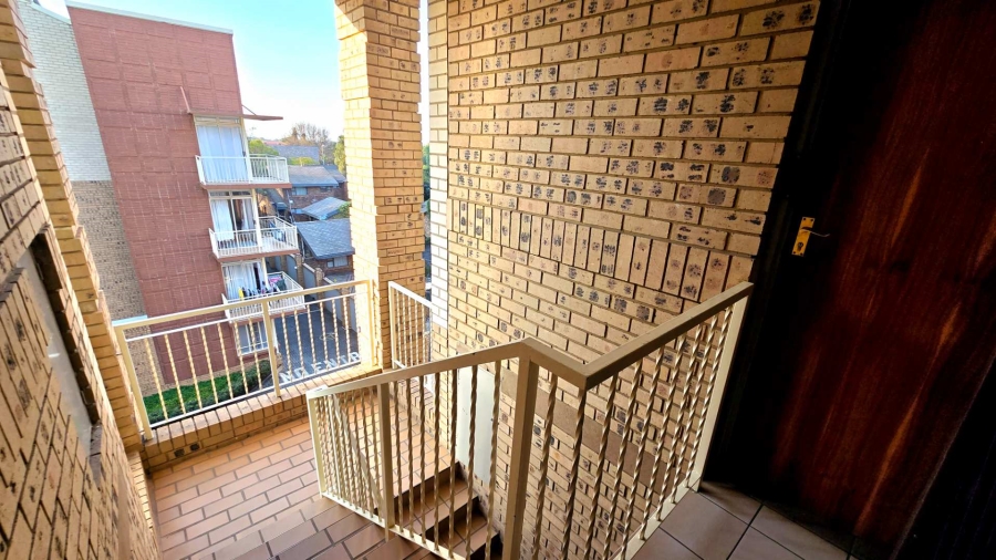 1 Bedroom Property for Sale in Hillcrest Gauteng