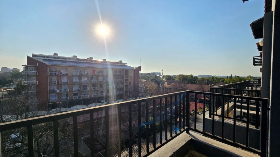 1 Bedroom Property for Sale in Hillcrest Gauteng