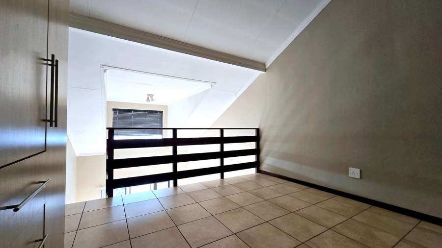 1 Bedroom Property for Sale in Hillcrest Gauteng