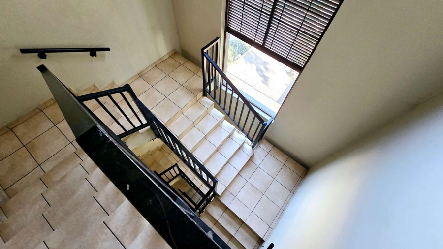 1 Bedroom Property for Sale in Hillcrest Gauteng