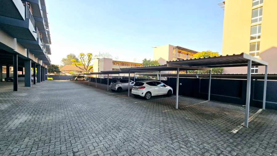 1 Bedroom Property for Sale in Hillcrest Gauteng