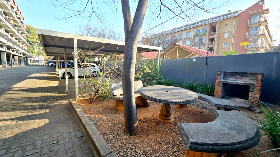 1 Bedroom Property for Sale in Hillcrest Gauteng
