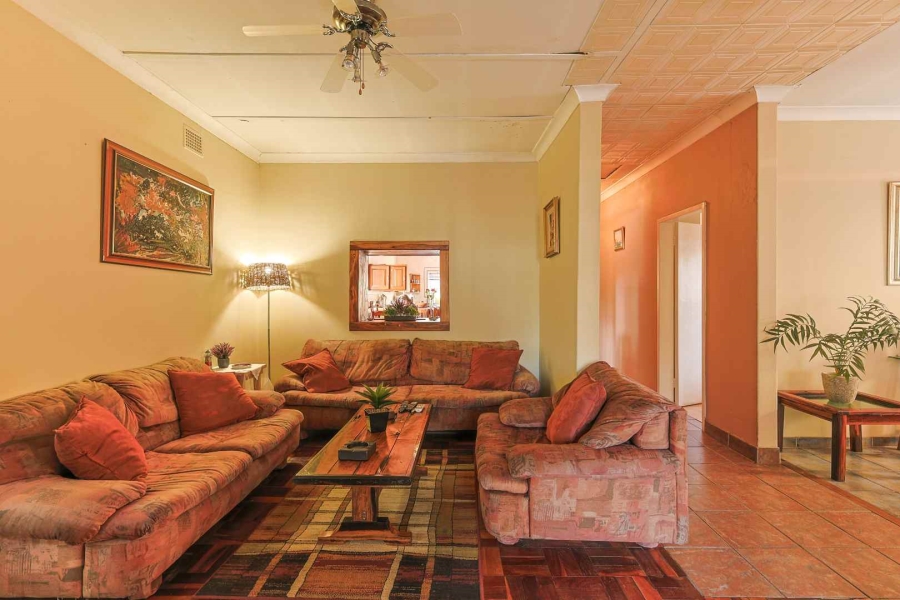 3 Bedroom Property for Sale in Waverley Gauteng