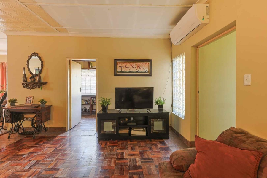 3 Bedroom Property for Sale in Waverley Gauteng