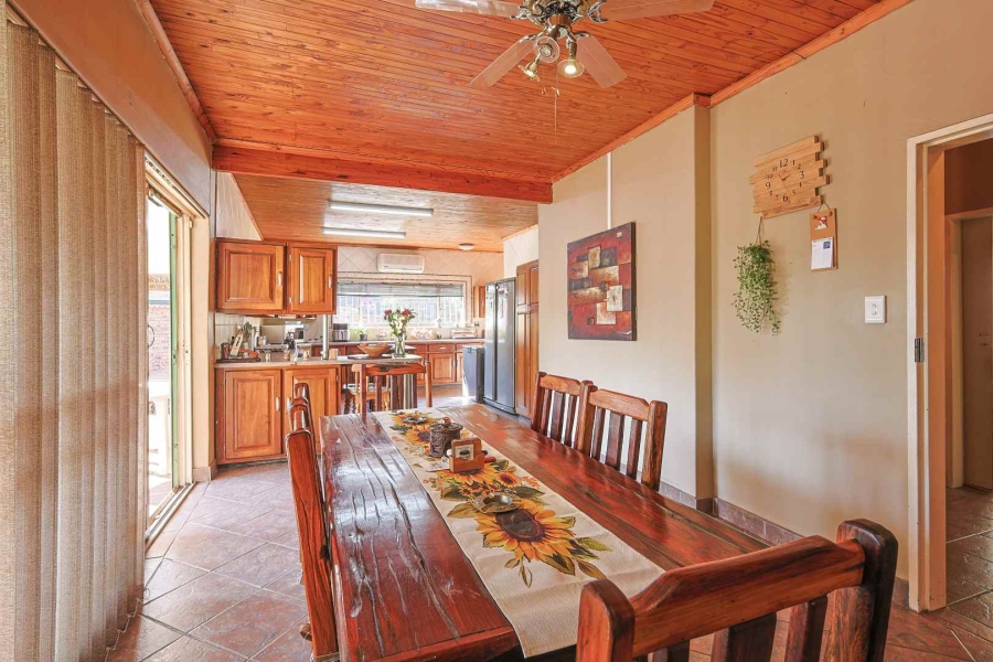 3 Bedroom Property for Sale in Waverley Gauteng