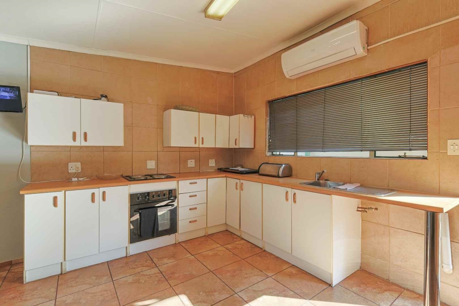 3 Bedroom Property for Sale in Waverley Gauteng