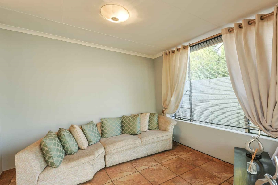 3 Bedroom Property for Sale in Waverley Gauteng
