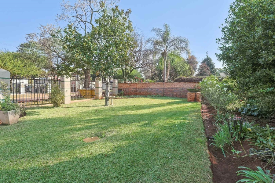3 Bedroom Property for Sale in Waverley Gauteng