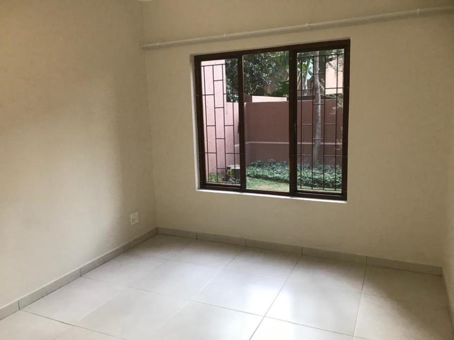 To Let 1 Bedroom Property for Rent in Magaliessig Gauteng