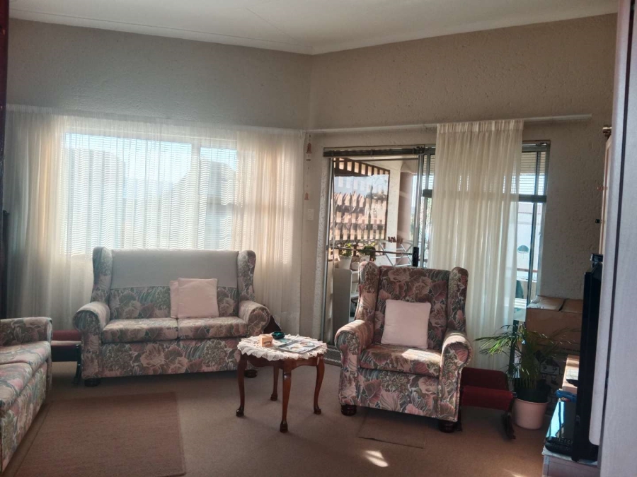 2 Bedroom Property for Sale in Bedfordview Gauteng