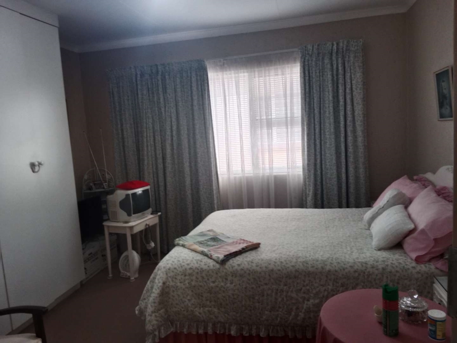 2 Bedroom Property for Sale in Bedfordview Gauteng