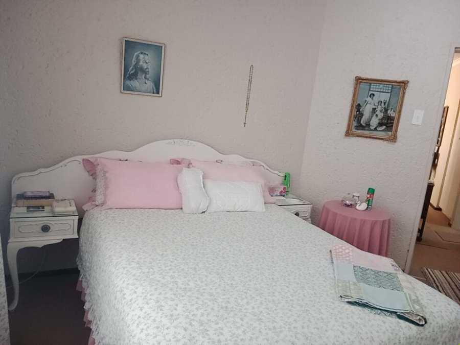 2 Bedroom Property for Sale in Bedfordview Gauteng