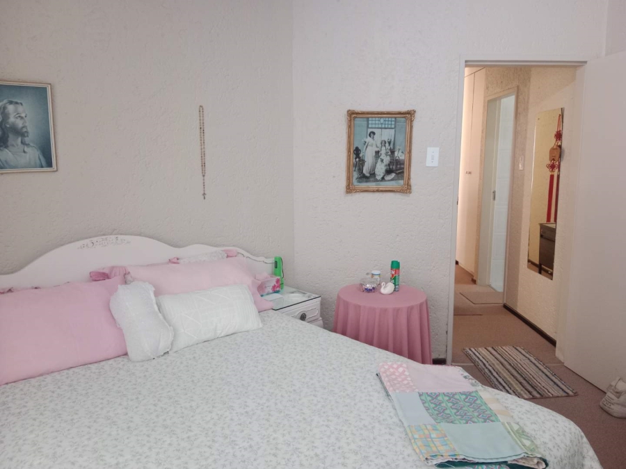 2 Bedroom Property for Sale in Bedfordview Gauteng