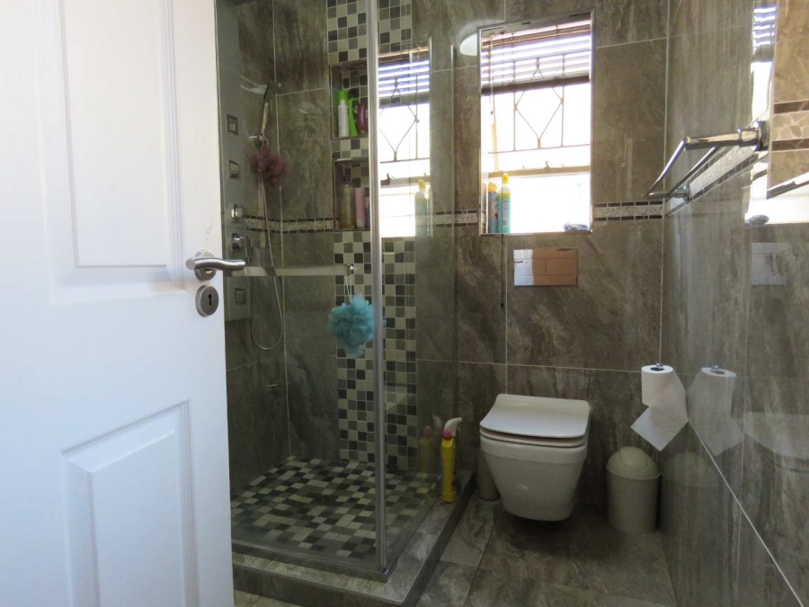 3 Bedroom Property for Sale in Mayberry Park Gauteng