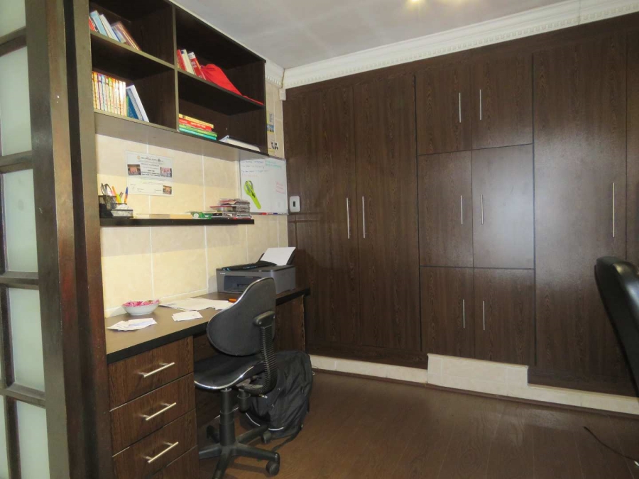 3 Bedroom Property for Sale in Mayberry Park Gauteng