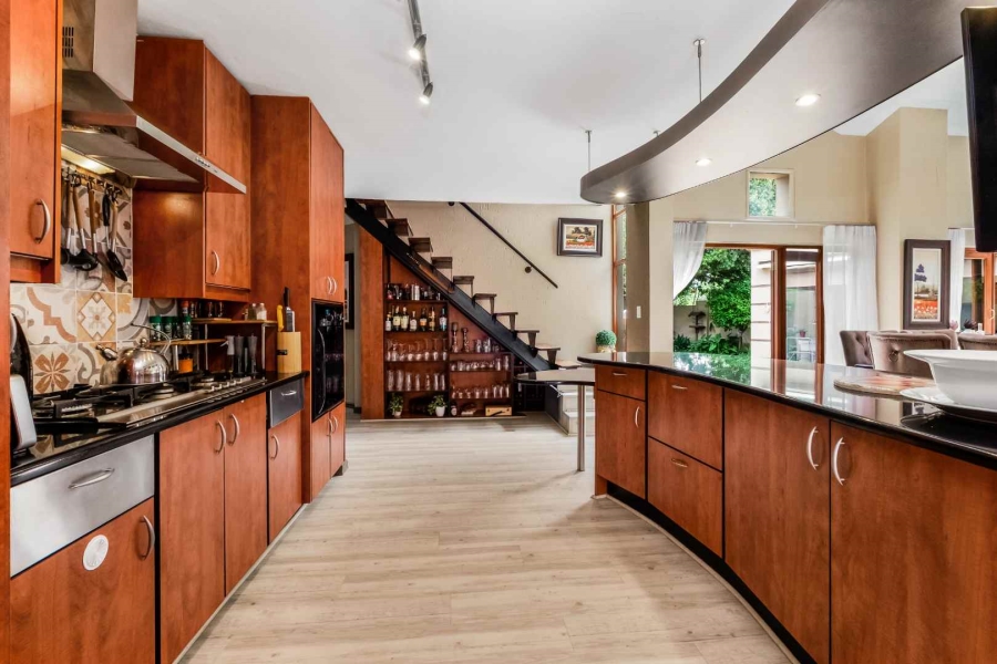 4 Bedroom Property for Sale in Lonehill Gauteng