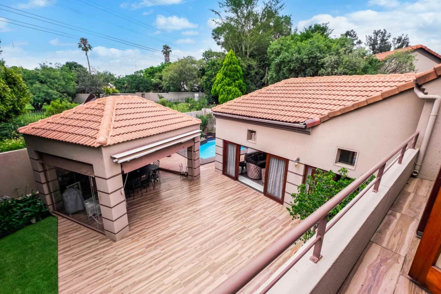 4 Bedroom Property for Sale in Lonehill Gauteng