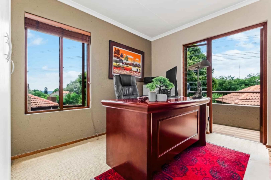 4 Bedroom Property for Sale in Lonehill Gauteng