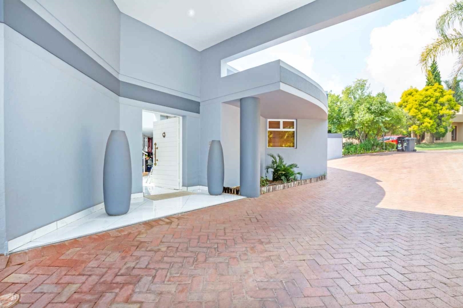 To Let 4 Bedroom Property for Rent in Dainfern Golf Estate Gauteng