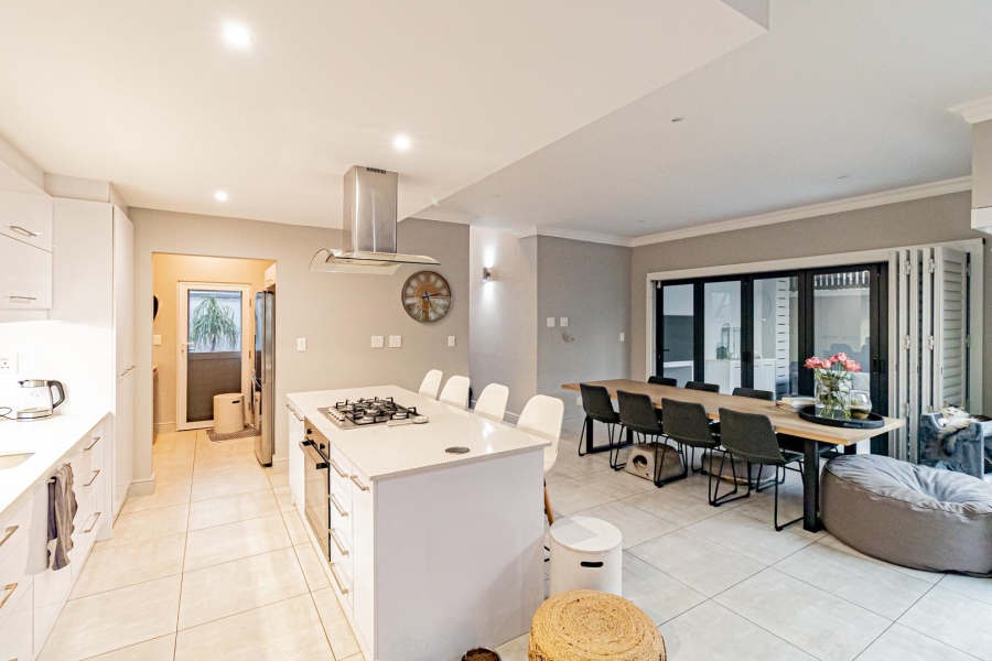 4 Bedroom Property for Sale in Broadacres Gauteng