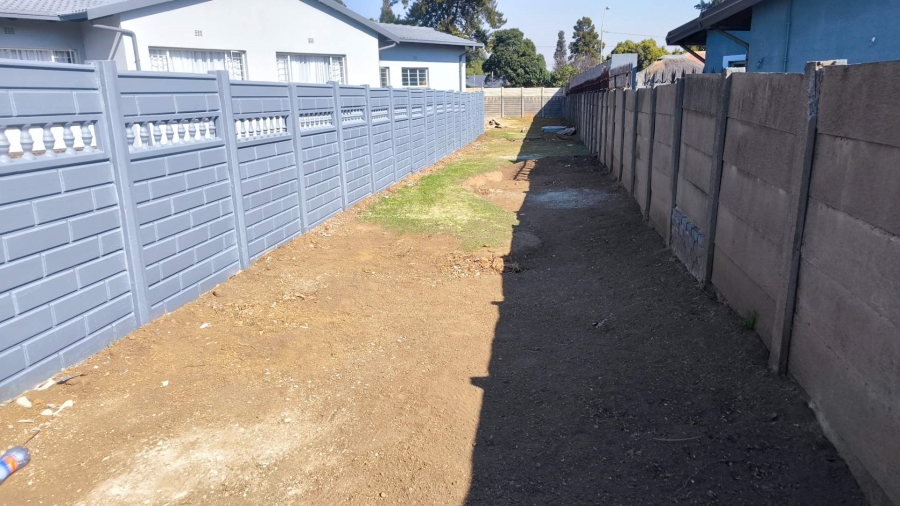 0 Bedroom Property for Sale in Brackenhurst Gauteng