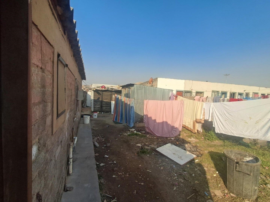 1 Bedroom Property for Sale in Kaalfontein Gauteng