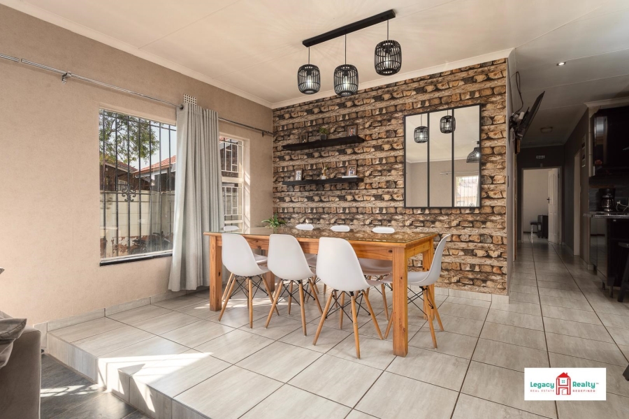 3 Bedroom Property for Sale in Klippoortje Gauteng
