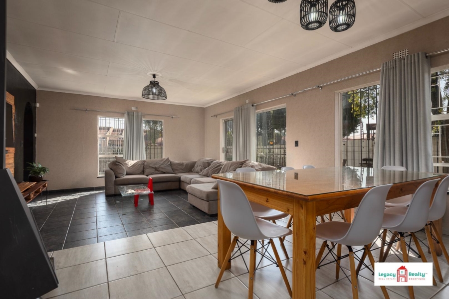 3 Bedroom Property for Sale in Klippoortje Gauteng