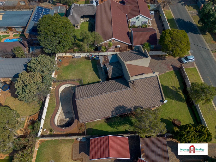 3 Bedroom Property for Sale in Klippoortje Gauteng