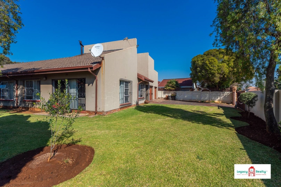 3 Bedroom Property for Sale in Klippoortje Gauteng