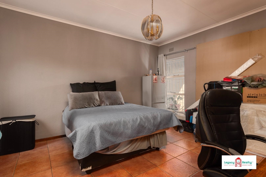 3 Bedroom Property for Sale in Klippoortje Gauteng