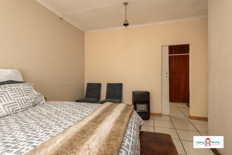 3 Bedroom Property for Sale in Klippoortje Gauteng