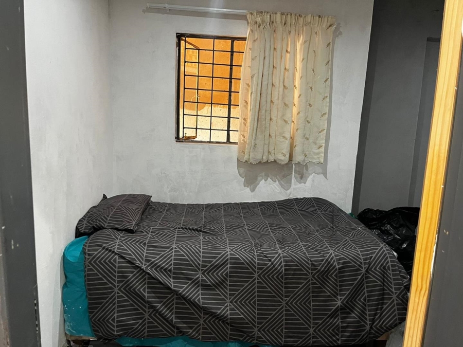 4 Bedroom Property for Sale in Protea Glen Gauteng