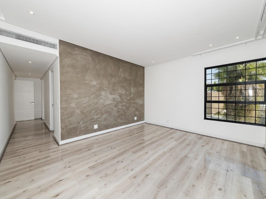5 Bedroom Property for Sale in Bryanston Gauteng