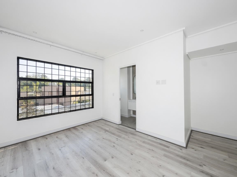 5 Bedroom Property for Sale in Bryanston Gauteng