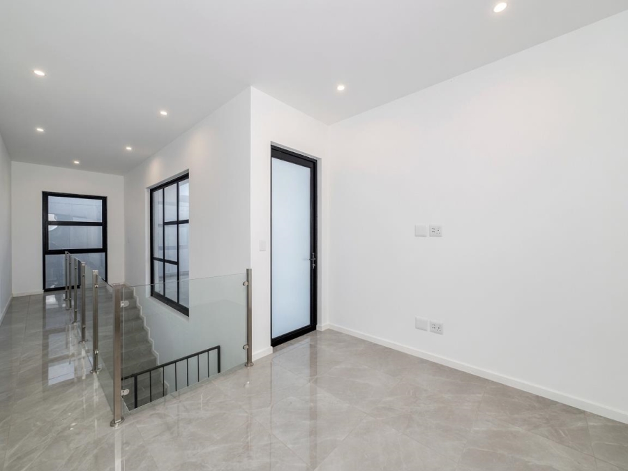 3 Bedroom Property for Sale in Bryanston Gauteng