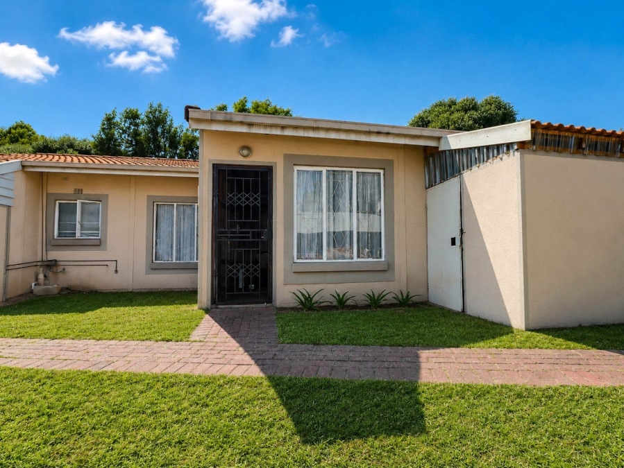 3 Bedroom Property for Sale in Country View Gauteng