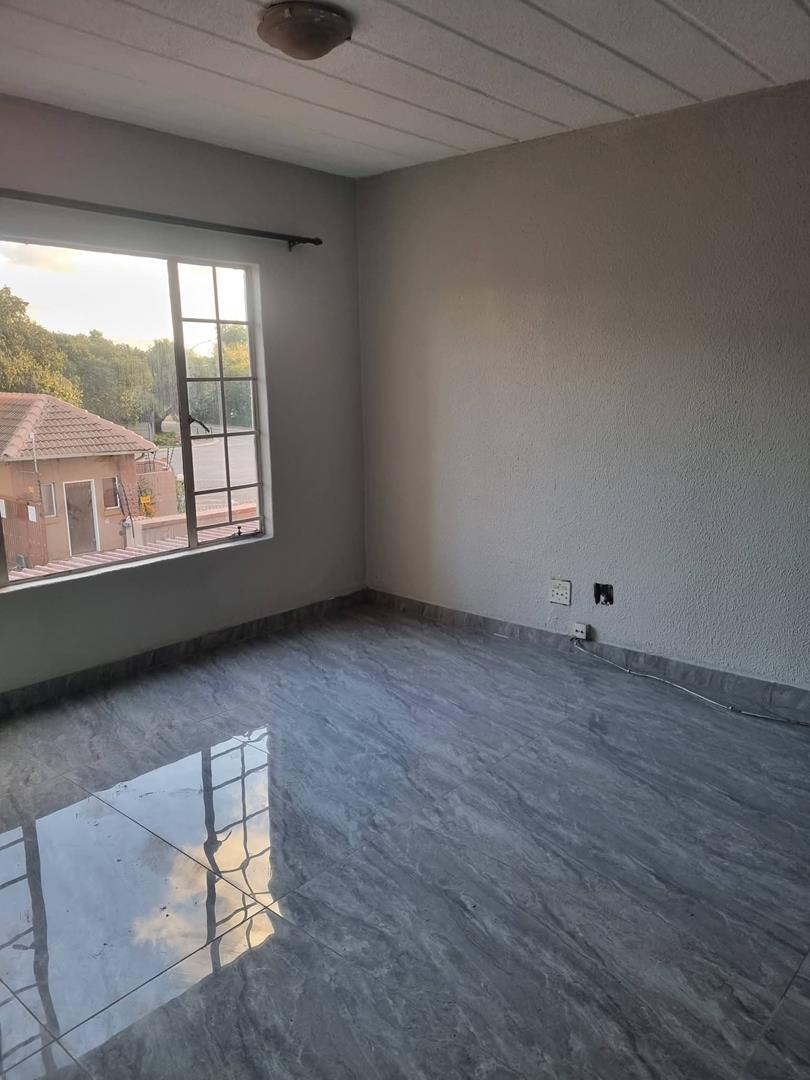 To Let 2 Bedroom Property for Rent in Brentwood Gauteng