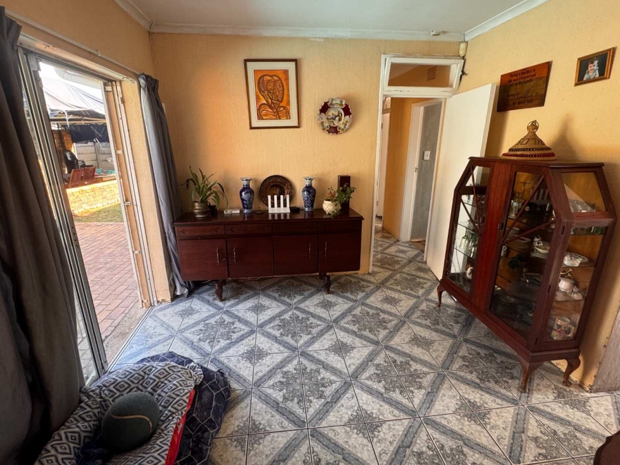 3 Bedroom Property for Sale in Brackendowns Gauteng